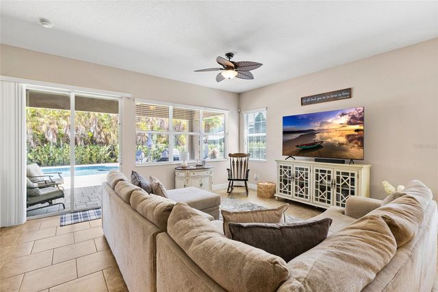 5406 SANDERLING RIDGE DRIVE, Lithia, FL 33547