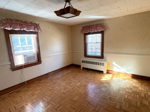 10 Millwood Cir, Framingham, MA 01701