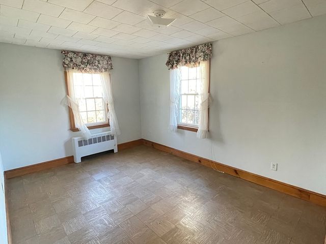 10 Millwood Cir, Framingham, MA 01701