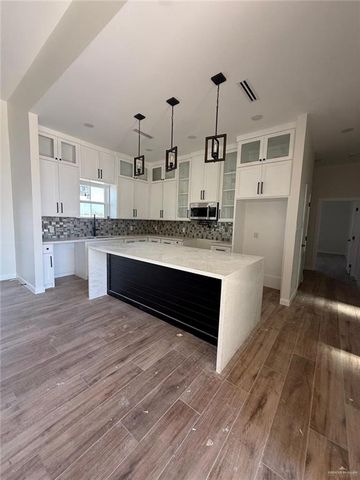 8514 Bellagio Circle, Harlingen, TX 78552