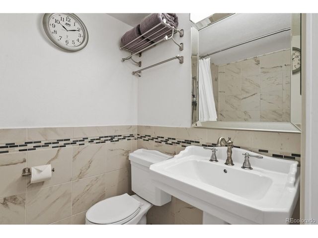 7877 E Mississippi Ave 807, Denver, CO 80247