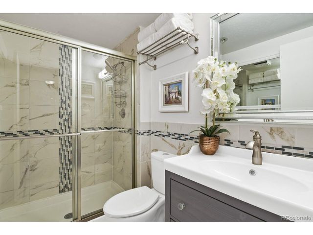 7877 E Mississippi Ave 807, Denver, CO 80247