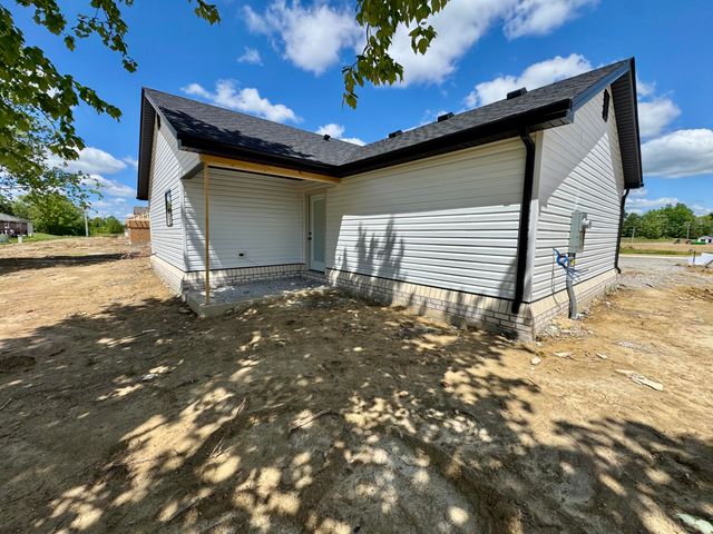 110 Bow Bridge Drive, Berea, KY 40403