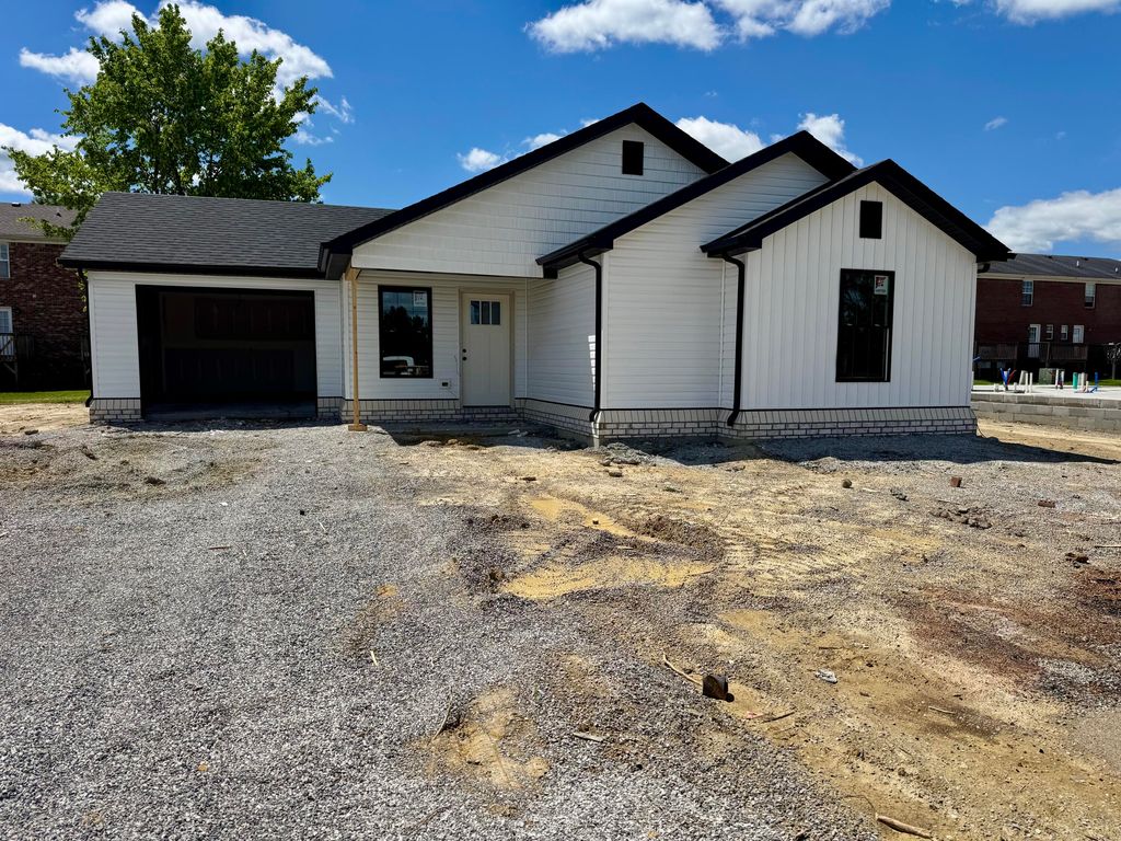 110 Bow Bridge Drive, Berea, KY 40403
