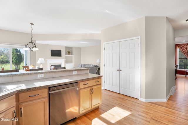 12 Magnolia Way, Ballston, NY 12019