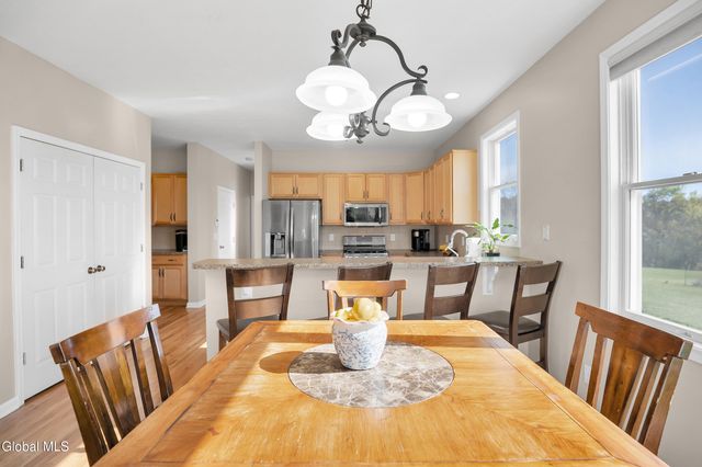 12 Magnolia Way, Ballston, NY 12019