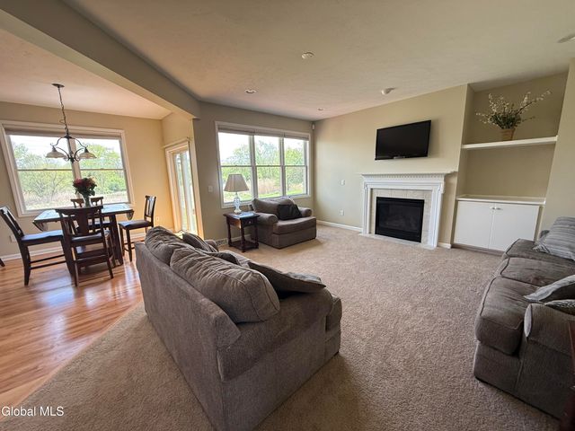 12 Magnolia Way, Ballston, NY 12019