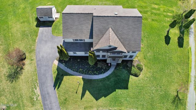 12 Magnolia Way, Ballston, NY 12019