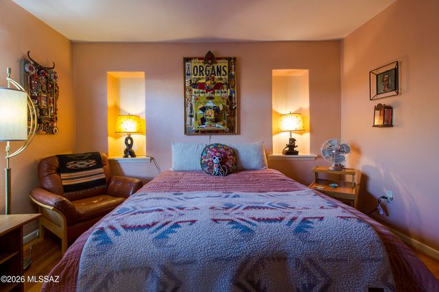 3825 N Tyndall Avenue, Tucson, AZ 85719