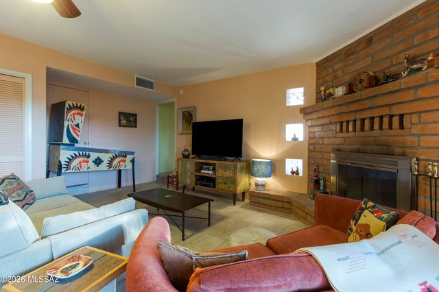 3825 N Tyndall Avenue, Tucson, AZ 85719