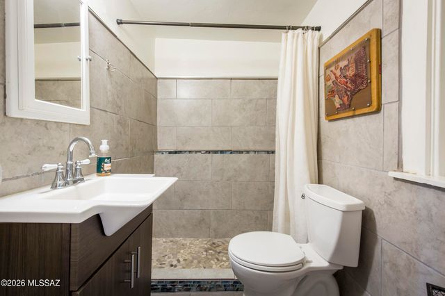 3825 N Tyndall Avenue, Tucson, AZ 85719