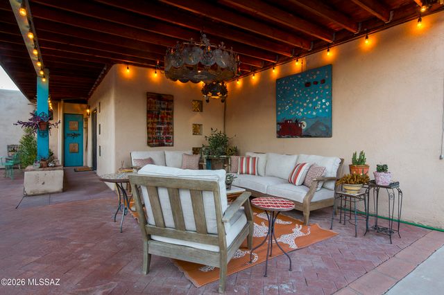 3825 N Tyndall Avenue, Tucson, AZ 85719