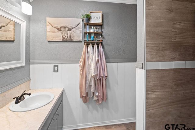 725 W BLAIR ST, Mineola, TX 75773