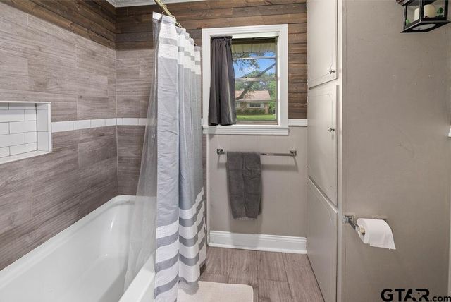 725 W BLAIR ST, Mineola, TX 75773