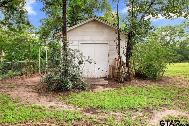 725 W BLAIR ST, Mineola, TX 75773