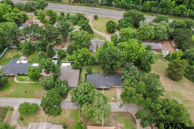 725 W BLAIR ST, Mineola, TX 75773