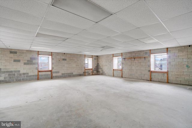 1938 W MARKET ST, York, PA 17404
