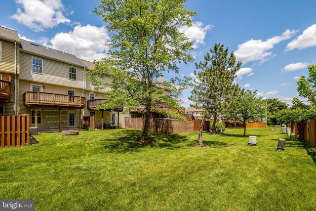 45275 GABLE SQ, Sterling, VA 20164
