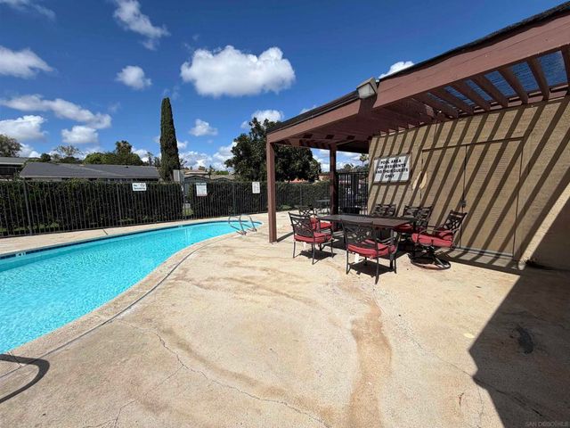12609 Robison 201, Poway, CA 92064