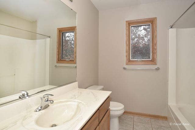 21714 Pringle Drive, Marengo, IL 60152