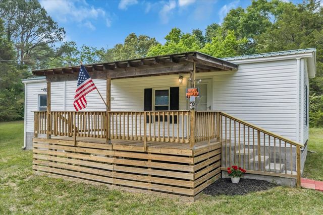 181 Medley Ln, Estill Springs, TN 37330