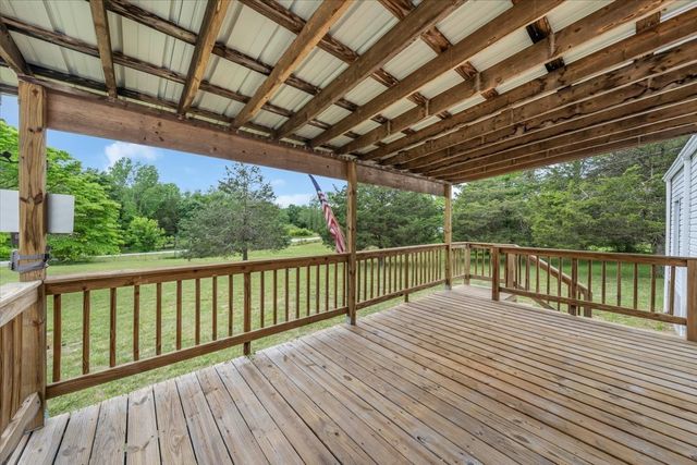 181 Medley Ln, Estill Springs, TN 37330