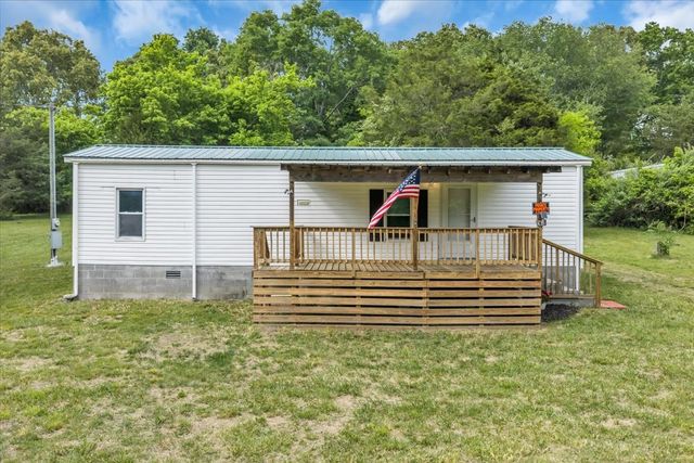 181 Medley Ln, Estill Springs, TN 37330