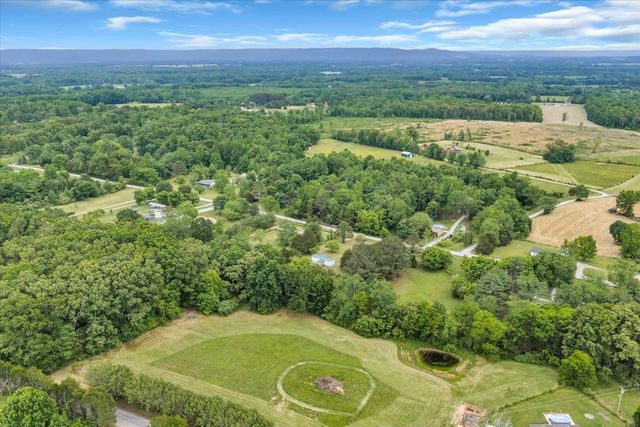 181 Medley Ln, Estill Springs, TN 37330