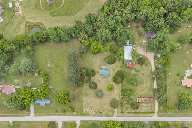 181 Medley Ln, Estill Springs, TN 37330