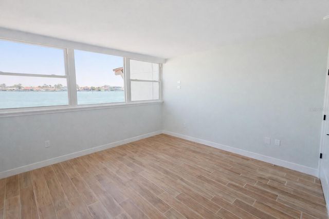 500 TREASURE ISLAND CSWY 109, Treasure Island, FL 33706