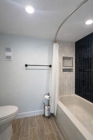 500 TREASURE ISLAND CSWY 109, Treasure Island, FL 33706