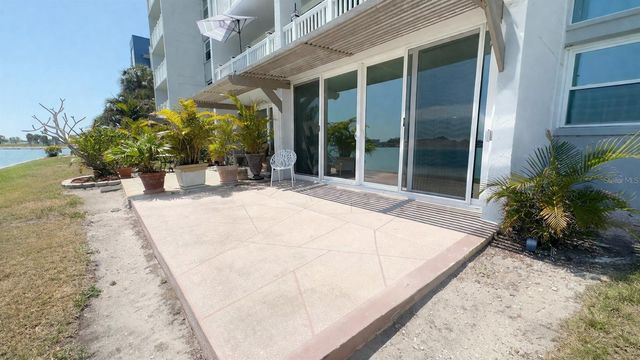 500 TREASURE ISLAND CSWY 109, Treasure Island, FL 33706