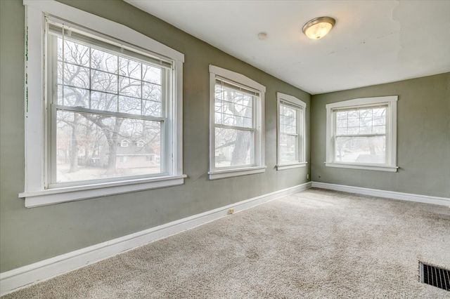 1712 23rd Street, Des Moines, IA 50310