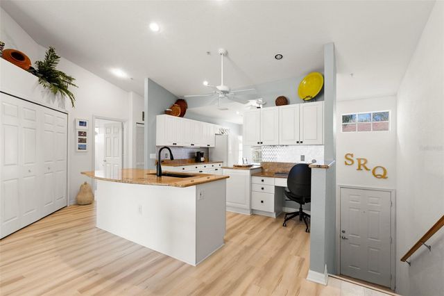 6758 FAIRVIEW TERRACE, Bradenton, FL 34203