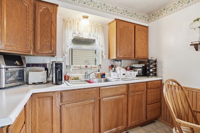 16784 Trapet Avenue, Hazel Crest, IL 60429