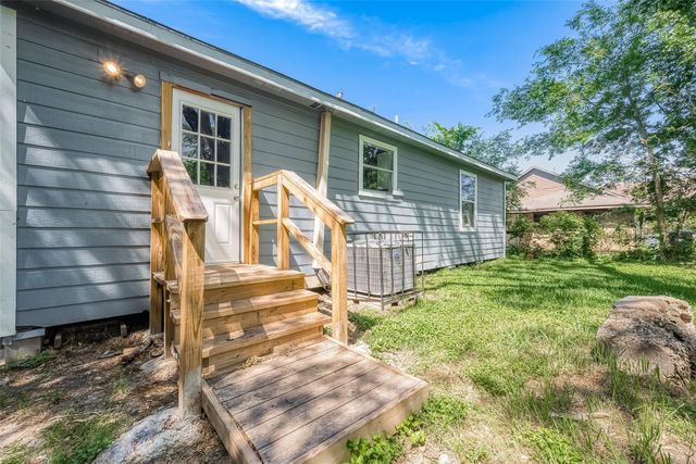 4810 Carmen Street, Houston, TX 77033