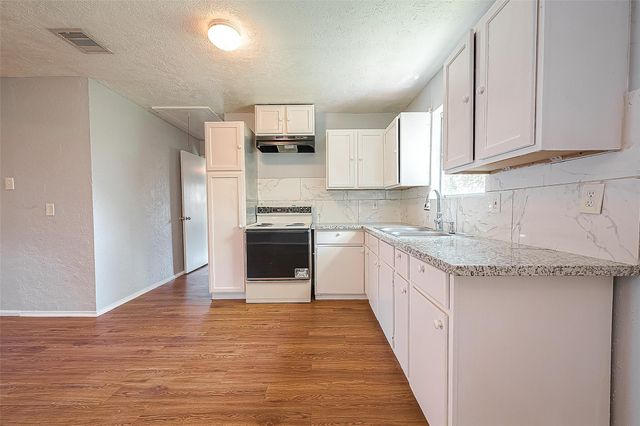 4810 Carmen Street, Houston, TX 77033