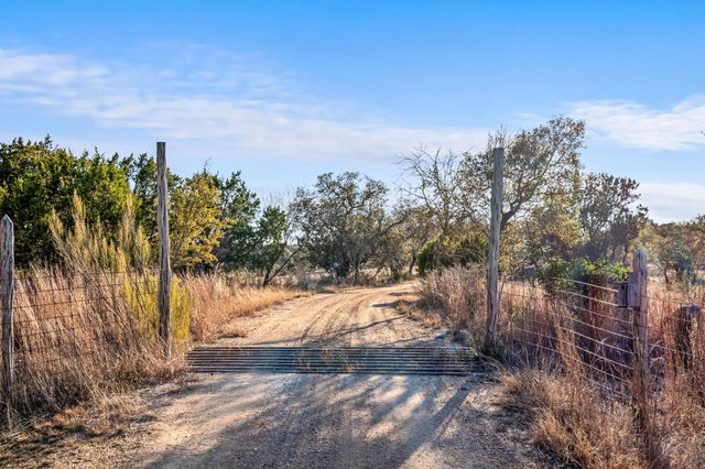 4300 Travis Peak TRL, Marble Falls, TX 78654