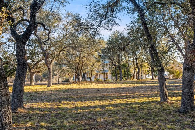 4300 Travis Peak TRL, Marble Falls, TX 78654