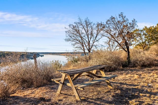 4300 Travis Peak TRL, Marble Falls, TX 78654