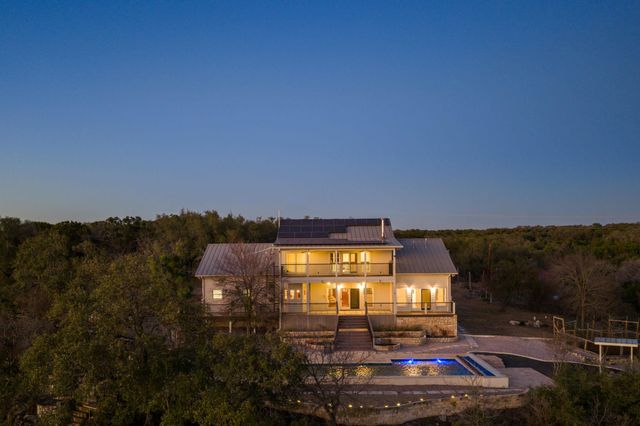 4300 Travis Peak TRL, Marble Falls, TX 78654