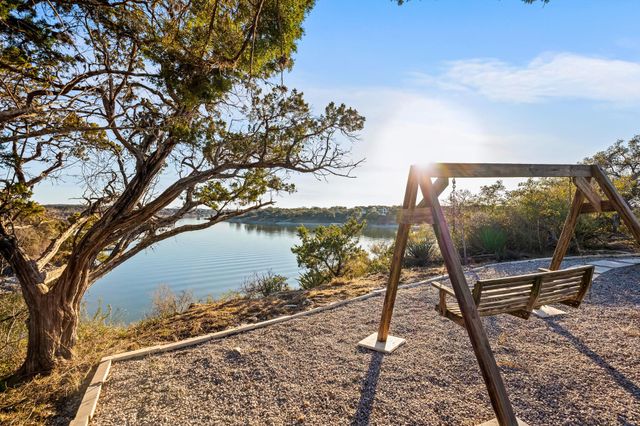 4300 Travis Peak TRL, Marble Falls, TX 78654