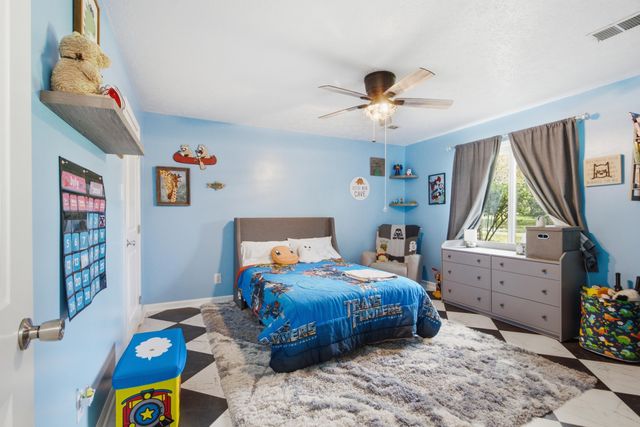 213 Augusta Drive, Georgetown, KY 40324