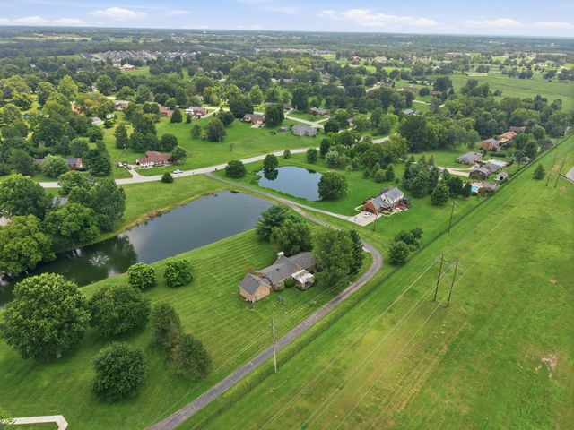 213 Augusta Drive, Georgetown, KY 40324