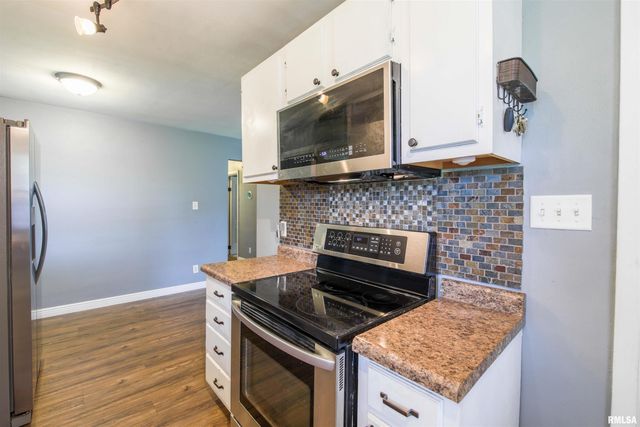 124 SHEFFIELD Road, Groveland, IL 61535