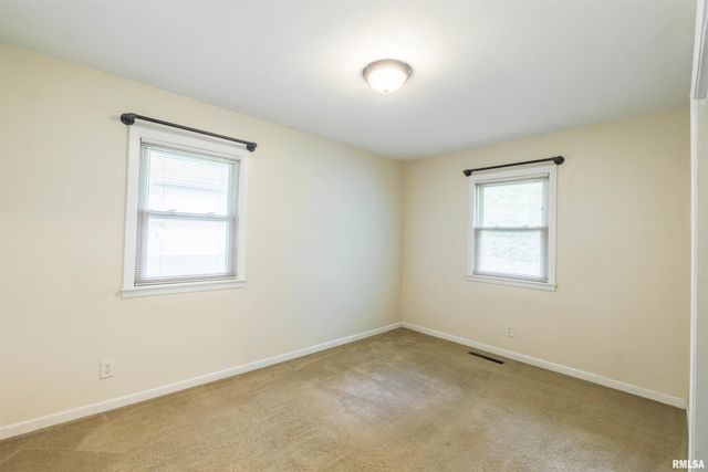 124 SHEFFIELD Road, Groveland, IL 61535