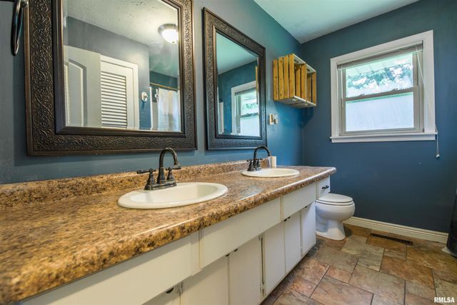 124 SHEFFIELD Road, Groveland, IL 61535