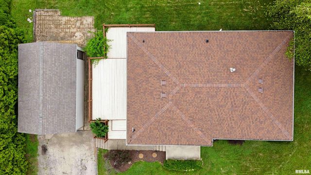 124 SHEFFIELD Road, Groveland, IL 61535