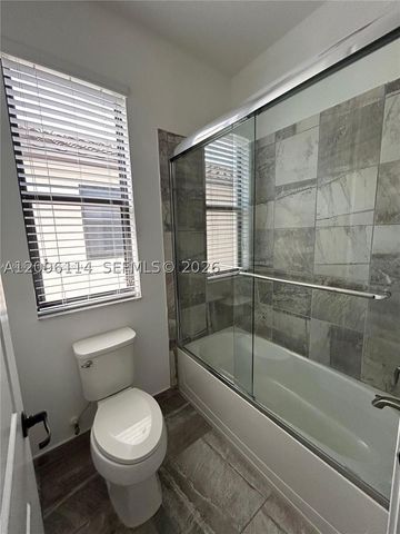 9883 W 34th Ln 9883, Hialeah, FL 33018
