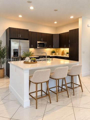 9883 W 34th Ln 9883, Hialeah, FL 33018